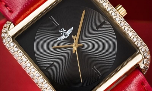 Đồng hồ SR Watch nữ Sapphire có tốt không?
